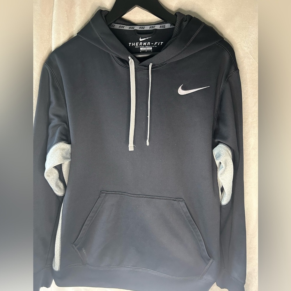 Nike Therma-Fit hoodie, M